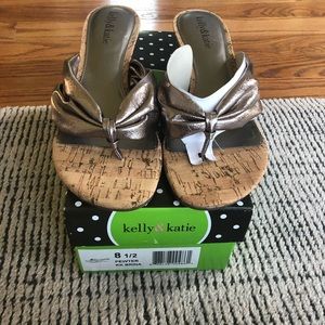 Kelly & Katie Wedged Flip Flops worn once
